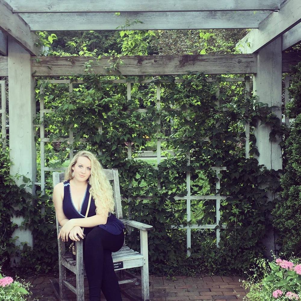 Meet your Posher, Danielle